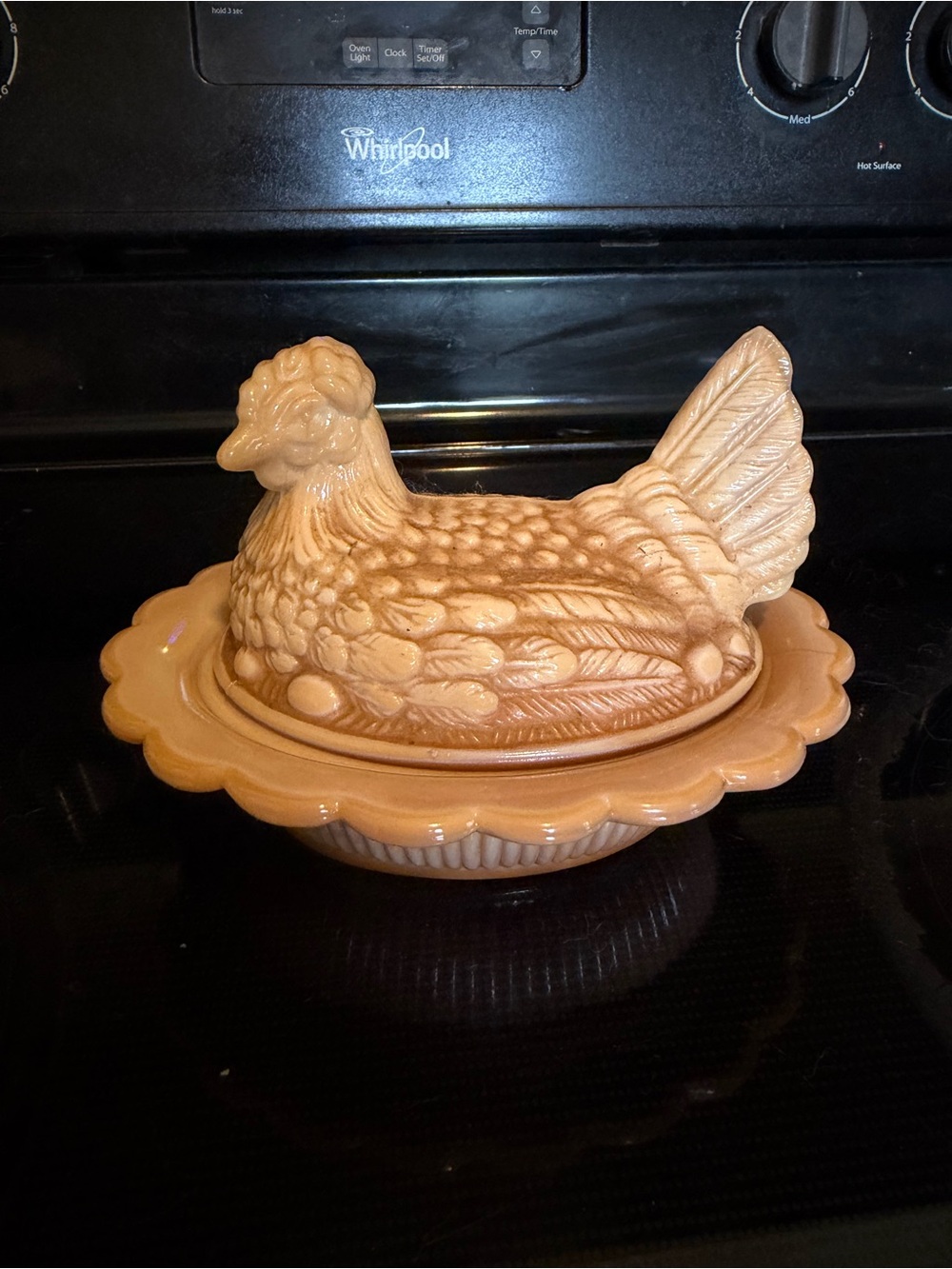 Vintage Mosser Chocolate slag glass nesting hen, like new.